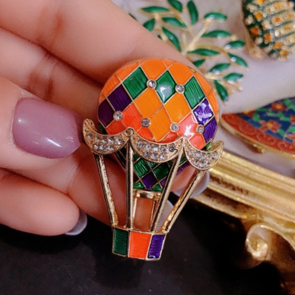 남성과 여성을 위한 바로크 럭셔리 열기구 디자인 브로치 - Embroidery Bali 리뷰 및 가격